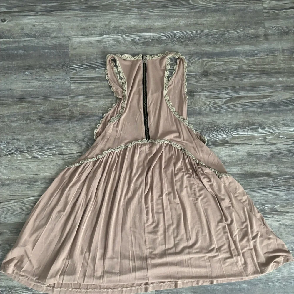 Small - Picture 2 of 3